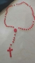 Rosario de plástico color rojo - comprar en línea
