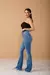 CALÇA JEANS FLARE COM STRASS NO BOLSO | DZ20923 - comprar online