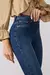 CALÇA JEANS SKINNY TRADICIONAL COM CINTURA MÉDIA | DZ20969 - loja online