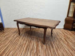 MESA DE COMEDOR LUIS XV