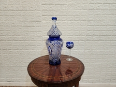 POTICHE AZUL EN CRISTAL