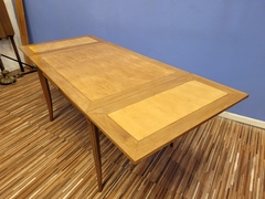 Imagen de MESA DE COMEDOR ESTILO VIENES