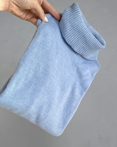 BLUSA GOLA ALTA na internet