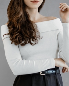 BLUSA DE OMBRO - comprar online