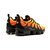 VaporMax Plus "Tiger" na internet