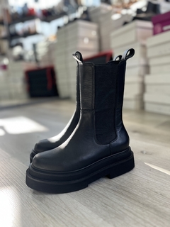 BOTA SOFIA CUERO