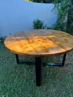 Mesa comedor redonda Patas Hierro - comprar online
