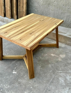 Mesa ratona Madera petiribi "W" en internet