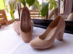Zapatilla tacón ancho