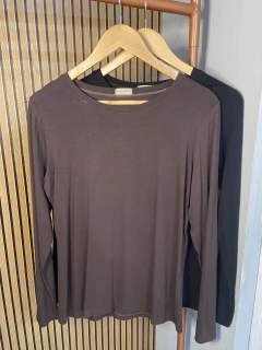 Imagem do Blusa básica em viscolycra