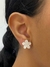 Brinco Flor Cravejada - comprar online