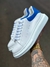 TENIS ALEXANDER MCQUEEN OVERSIZED BRANCO COM PEPA AZUL TURQUESA