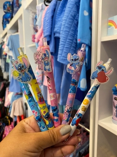Caneta estampada Stitch