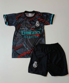 Conjunto Time Real Madrid na internet