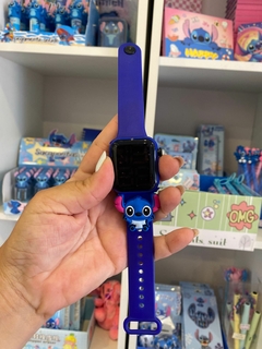 Relógio Quadrado Stitch Azul Escuro