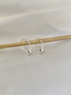 Argollitas click zircón - Karmelia Joyas
