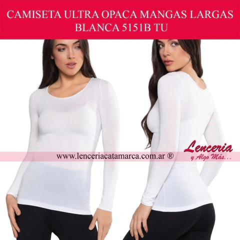 Mujer luciendo una camiseta ultra opaca de mangas largas en color blanco, ajustada al cuerpo, ideal para el frío. Lencería Catamarca, Miriam Brito.