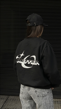 BUZO MOTION REGULAR FIT en internet