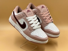 Tênis Nike SB Dunk Feminino