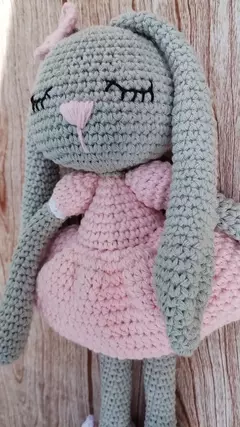Coneja amigurumi - Creaciones Osiris
