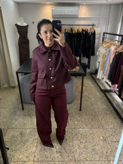 JAQUETA INSPIRAÇÃO CHANEL EM LÃ BATIDA BORDO