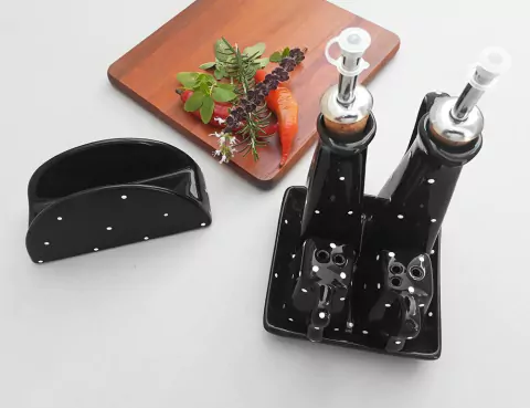 Conjunto Galheteiro E Guardanapo De Mesa Preto Poá