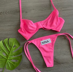 Bikini con arco