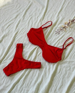 Bikini Fedra en internet