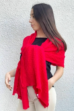 034 - BUFANDA DE LANA EXCELENTE CALIDAD. TEXTURA TRAMADA, IMPORTADA