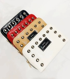 Q2B- BILLETERAS CORTAS CON TACHAS - 1 CIERRE