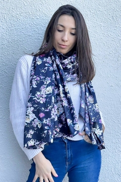 19- PASHMINA DE SEDA ESTAMPADA - tienda online