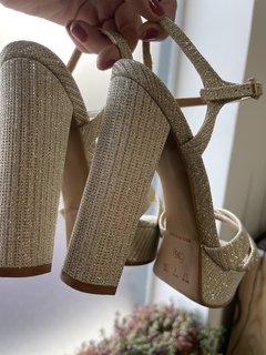 SANDÁLIA CONSTANCE DOURADA - comprar online