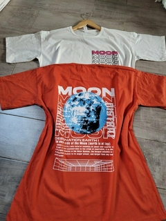 Remera Oversize Moon