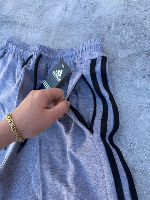 SHORT BORDADO CON CIERRE - comprar online