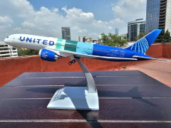 United Airlines Boeing 787-9 SAF is the future 1:200 Inflight200 IF789UA0125 - comprar en línea