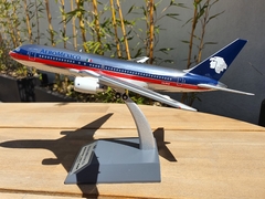 AEROMEXICO BOEING 767-200 XA-RVZ 1:200 INFLIGHT200 - comprar en línea