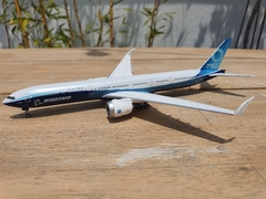 BOEING HOUSE COLORS 777-9 "ALAS DOBLADAS" 1:400 JC WINGS - comprar en línea