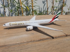 EMIRATES BOEING 777-9 - comprar en línea