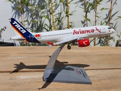 AVIANCA (TACA) AIRBUS A320 N567AV 1:200 EL AVIADOR MODELS en internet