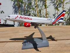 AVIANCA (LACSA) AIRBUS A320 N821AV 1:200 EL AVIADOR MODELS - comprar en línea