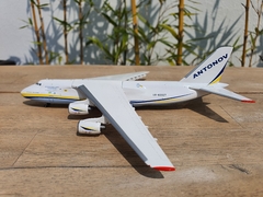 ANTONOV AIRLINES ANTONOV AN-124 "RUSLAN" 1:400 GEMINI JETS - comprar en línea