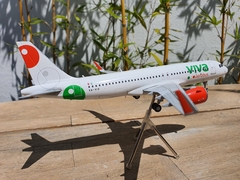 VIVAAEROBUS AIRBUS A320NEO - comprar en línea