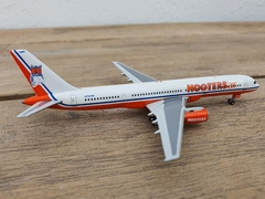 HOOTERS AIR BOEING 737-300 Y BOEING 757-200 (SET DE 2) - tienda en línea