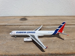 CUBANA CARGO TUPOLEV TU-204-100 1:400 PANDA MODELS - comprar en línea