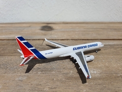 CUBANA CARGO TUPOLEV TU-204-100 1:400 PANDA MODELS en internet