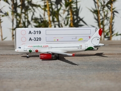 VIVAAEROBUS AIRBUS A320 XA-VAF 1:400 AEROCLASSICS