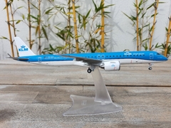 KLM EMBRAER 195 MARCA HERPA WINGS ESCALA 1:200 en internet