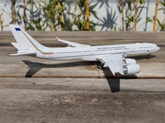 GOBIERNO DE ITALIA AIRBUS A340-500 JC WINGS ESCALA 1:400 en internet