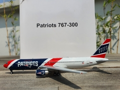 PATRIOTS BOEING 767-300 1:400 GEMINI JETS