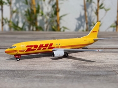 DHL BOEING 737-400F 1:400 PANDA MODELS - comprar en línea